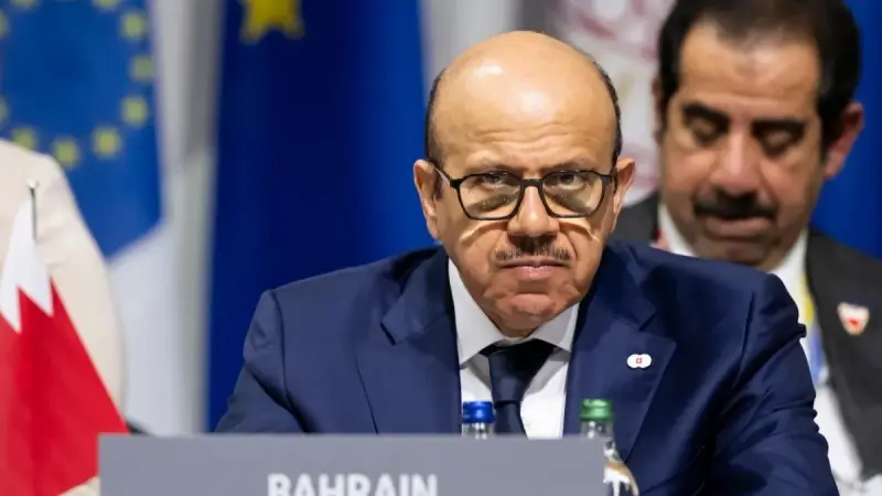 إيران والبحرين تتفقان على مناقشة عودة العلاقات