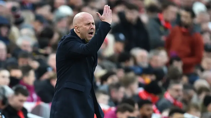 أرقام مقلقة في أنفيلد.. ليفربول سلوت يتفوق سلبًا على حقبة هودجسون