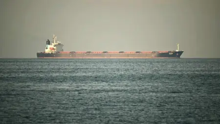 related_news_inside_blogsمئات الناقلات والسفن تتوقّف في الخليج مع تصاعد الحرب