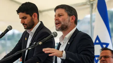 related_news_inside_blogsاستهدفه "حزب الله".. ما إصابة ابن سموتريتش وزير المالية الإسرائيلي؟