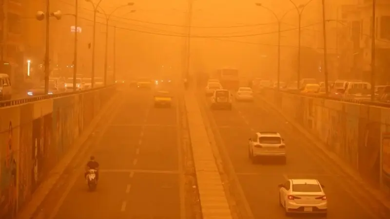 عاصفة ترابية في العراق.. متى تبدأ ومتى تنتهي؟