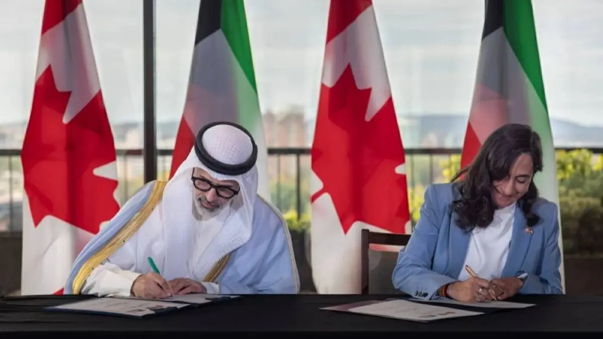 الكويت وكندا توقعان مذكرة تفاهم لتعزيز التعاون الدفاعي والأمني الكويت وكندا توقعان مذكرة تفاهم لتعزيز التعاون الدفاعي والأمني