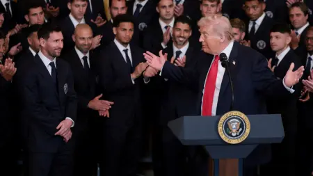 related_news_inside_blogsترامب يتعهد اتخاذ إجراءات إضافية للحد من ارتفاع أسعار النفط بسبب الحرب