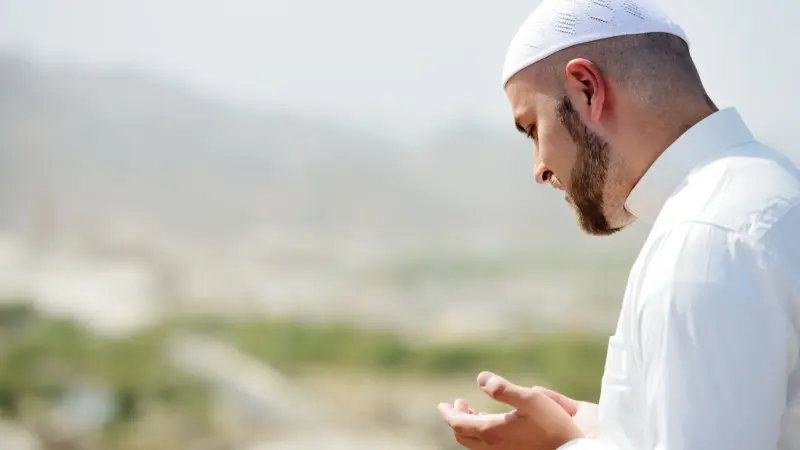 هل ارتجاع المريء يفطر صيام رمضان؟