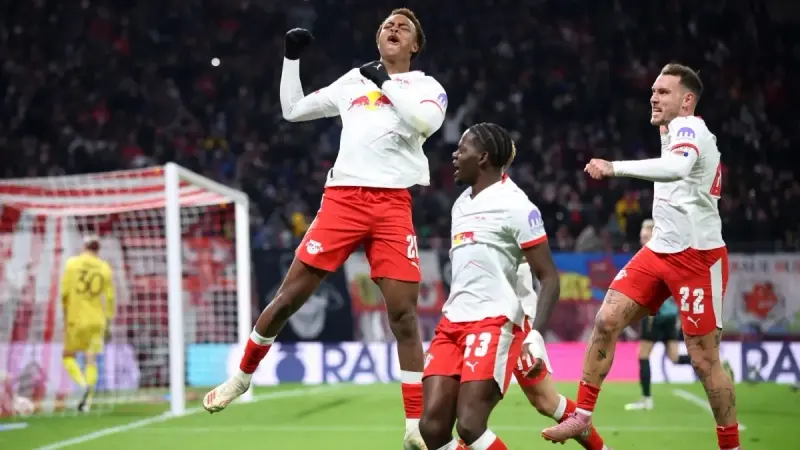 الدوري الألماني - موهبة لايبزيغ "أويدراوغو" يقود فريقه لاستعادة الوصافة