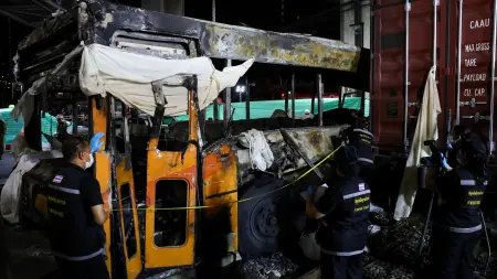 related_news_inside_blogsفيديو صادم.. قتلى وجرحى بحادث سير مروّع في تايلاند