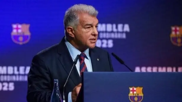 قبل موقعة الإياب ضد أتلتيكو.. لابورتا يبعث رسالة ثقة للاعبي برشلونة