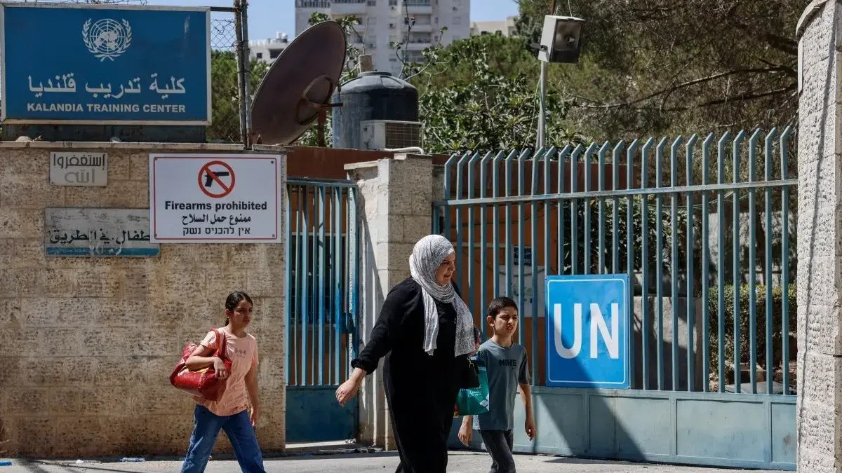 إسرائيل تتهم "الأونروا" بالتعاون مع حركة "حماس" (رويترز) إسرائيل تتهم "الأونروا" بالتعاون مع حركة "حماس" (رويترز)