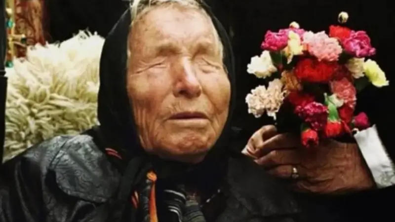 توقعات العرافة العمياء بابا فانغا لعام 2024.. علاج للسرطان وأزمة اقتصادية عالمية وزلازل