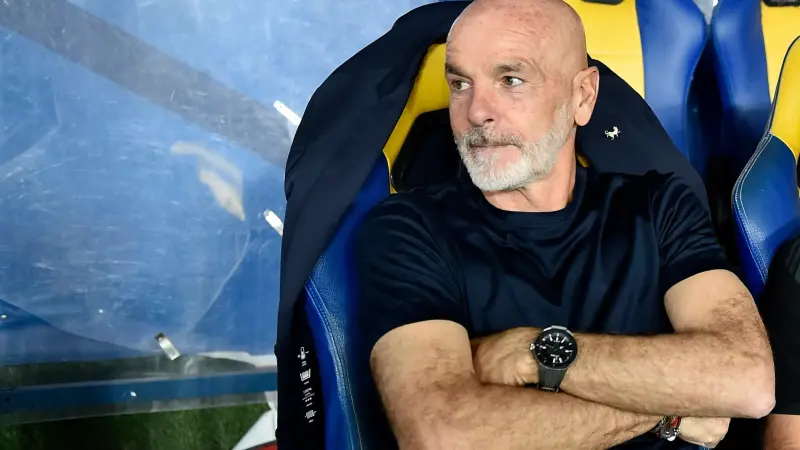 الدوري الإيطالي - فيورنتينا يقيل مدربه ستيفانو بيولي بعد النتائج السلبية