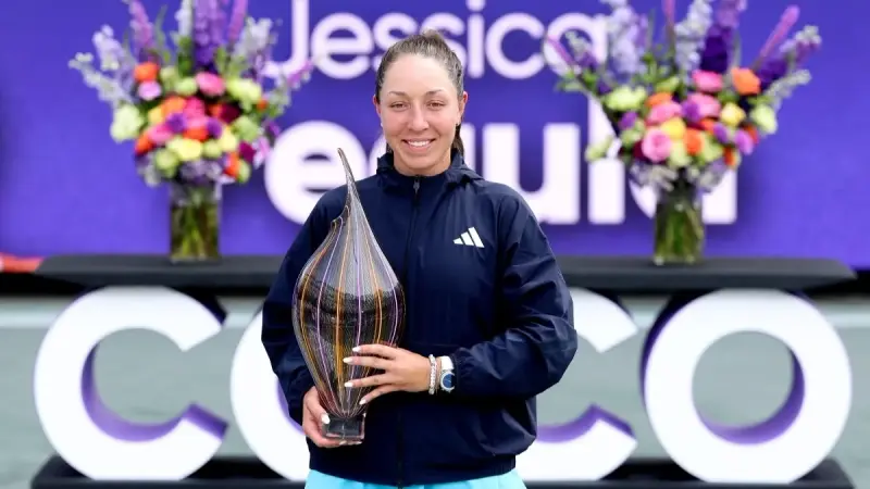 بطولة تشارلستون للتنس - بيغولا تحتفظ باللقب بعد فوز سهل