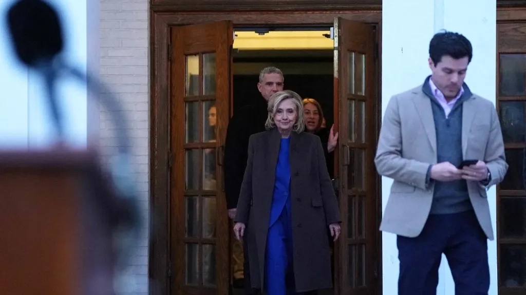 فضائح إبستين.. كيف ستؤثر شهادة كلينتون على ترامب؟ 