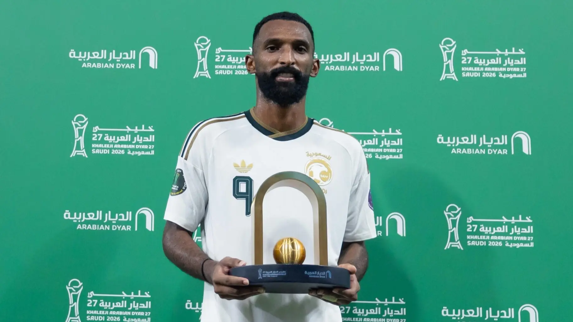 فراس البريكان سجل ثنائية أمام عُمان (إكس) فراس البريكان سجل ثنائية أمام عُمان (إكس)
