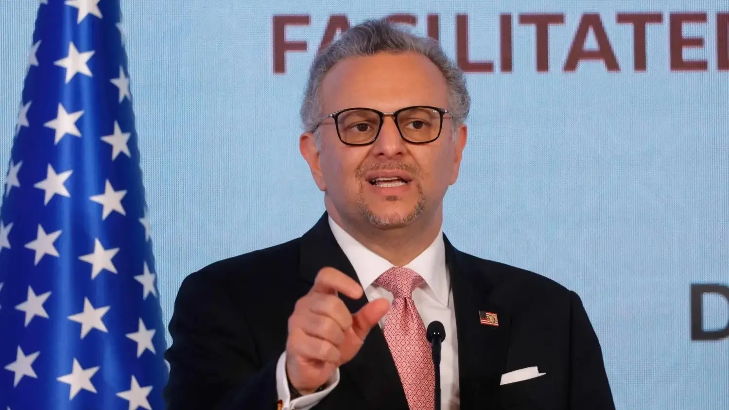 مسعد بولس: إجراءات حاسمة ضد فروع "الإخوان" المتورطة بالإرهاب (إكس) مسعد بولس: إجراءات حاسمة ضد فروع "الإخوان" المتورطة بالإرهاب (إكس)