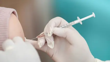 أميركا توقف نشر دراسات سلامة لقاح كورونا.. ما السبب؟