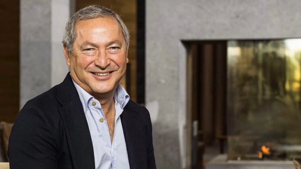 ما حقيقة تولي سميح ساويرس رئاسة شركة الكرة بنادي الزمالك؟ 