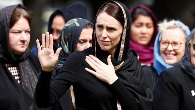 ما سبب استقالة رئيسة وزراء نيوزلندا؟ دراسة تُجيب