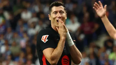 حقيقة رحيل روبرت ليفاندوفسكي عن برشلونة.. ما القرار النهائي؟