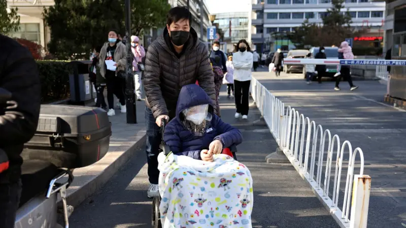 هل تشهد الصين جائحة تنفّسية جديدة؟ خبير يجيب