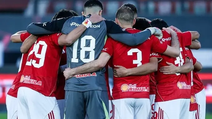 بعد السقوط أمام المصرية للاتصالات.. طه إسماعيل يهاجم لاعبي الأهلي