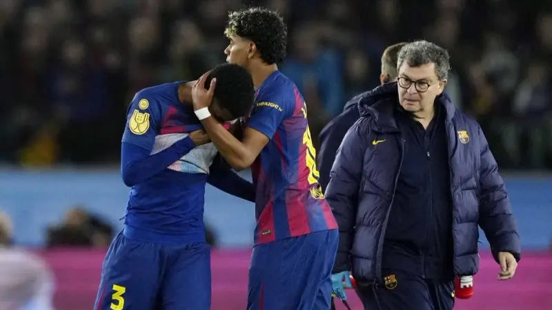 برشلونة يدفع ثمن الإقصاء من الكأس بضربة دفاعية مزدوجة