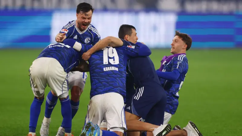 دجيكو يقود عودة شالكه إلى "البوندسليغا" بعد 3 مواسم من الغياب