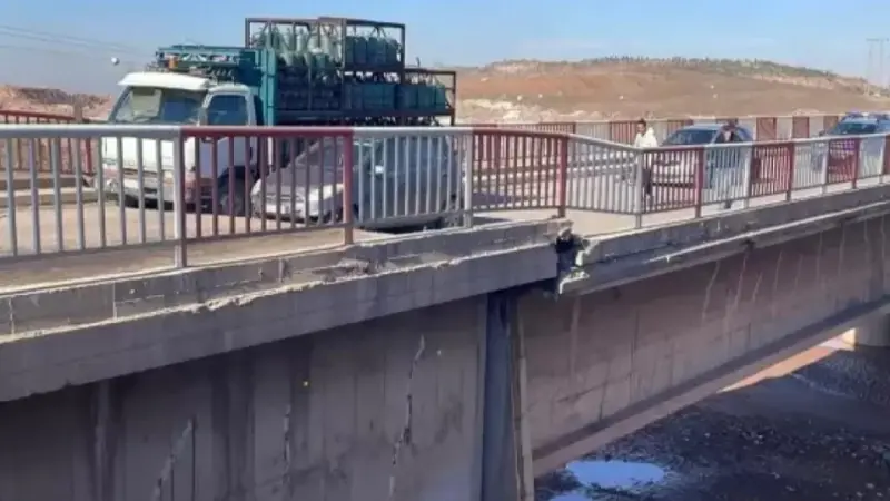 انهيار أرضي بقنطرة وادي تانسيفت بمراكش.. ماذا حدث؟