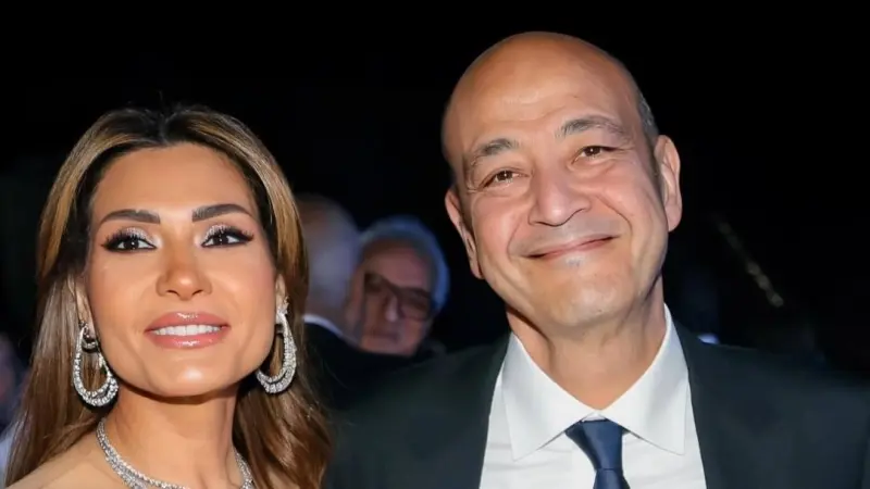 فيديو صور - أول ظهور رسمي لعمرو أديب ودينا طلعت بعد أنباء زواجهما