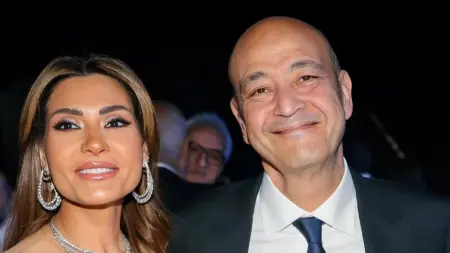 فيديو صور - أول ظهور رسمي لعمرو أديب ودينا طلعت بعد أنباء زواجهما