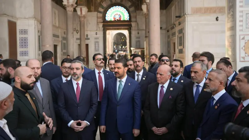 صور - رئيس الوزراء العراقي يزور الجامع الأموي في دمشق