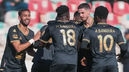 related_news_inside_blogsالقنوات الناقلة لمباراة مولودية الجزائر ضد بارادو اليوم في الدوري الجزائري مع الموعد والتشكيلة