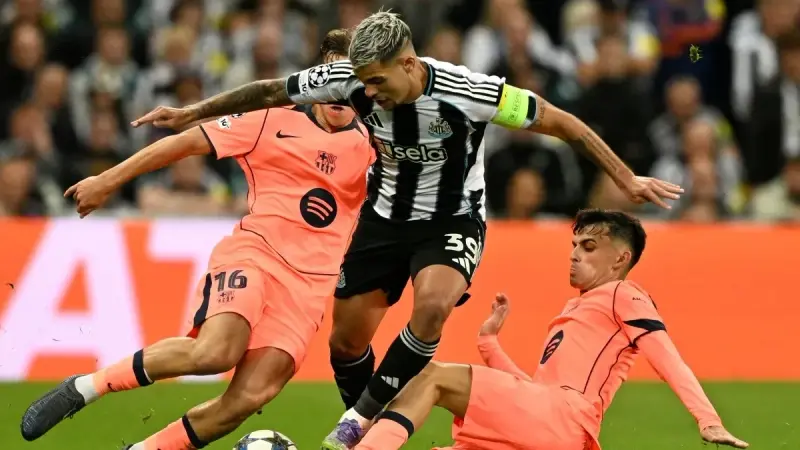 بديل كاسيميرو.. مانشستر يونايتد يستعد لصرف 230 ملايين باوند