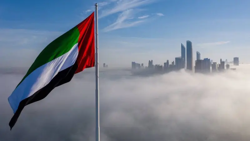 حالة الطقس في الإمارات اليوم وغدا.. سحب ورياح تنذر بتقلبات