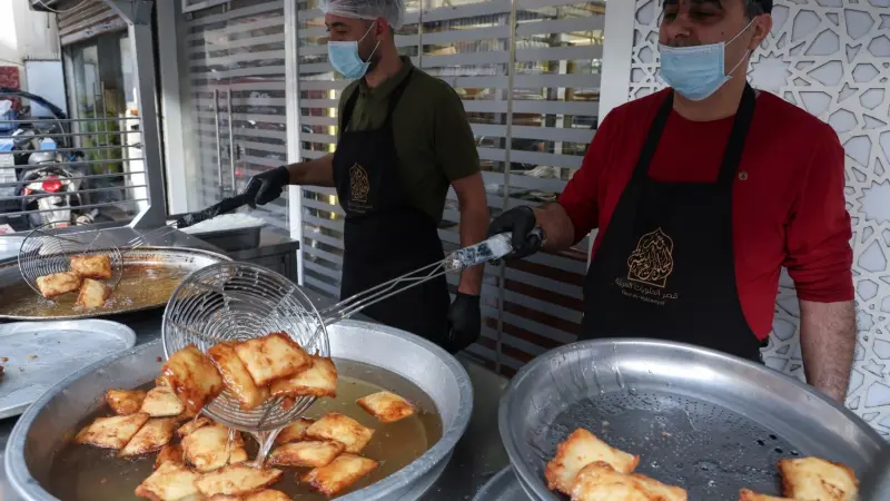 الكُلاّج من بين الحلويات الشعبية خلال شهر رمضان