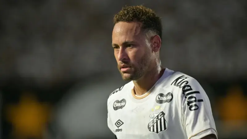 الدوري البرازيلي - نيمار أول ضحية للقاعدة الجديدة لمكافة إضاعة الوقت