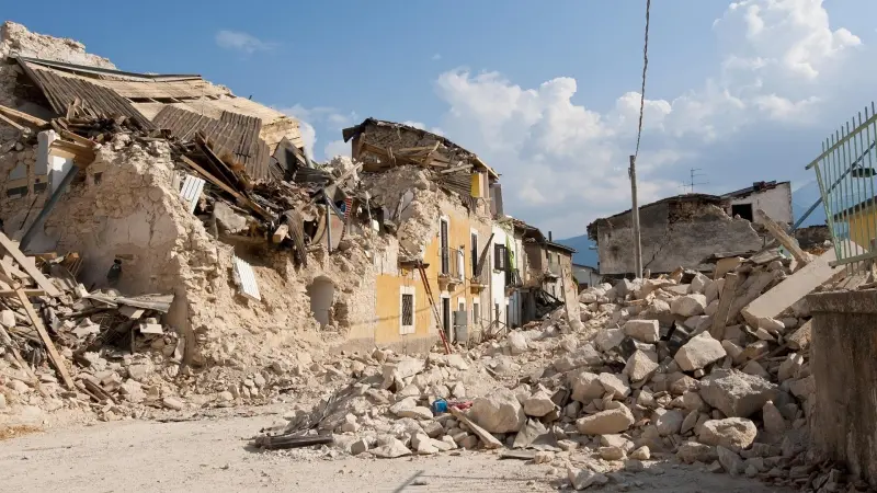 إندونيسيا.. زلزال بقوة 5.7 درجات يضرب بابوا الغربية