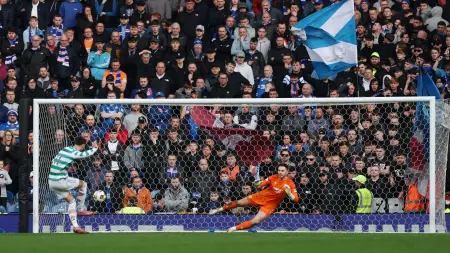 related_news_inside_blogsاعتقال 9 أشخاص بعد فوضى ديربي اسكتلندا بين سيلتك ورينجرز