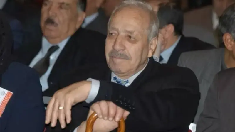 آخر رجال ثورة التحرير.. من هو العقيد الطاهر زبيري الذي بكاه كل الجزائريين؟