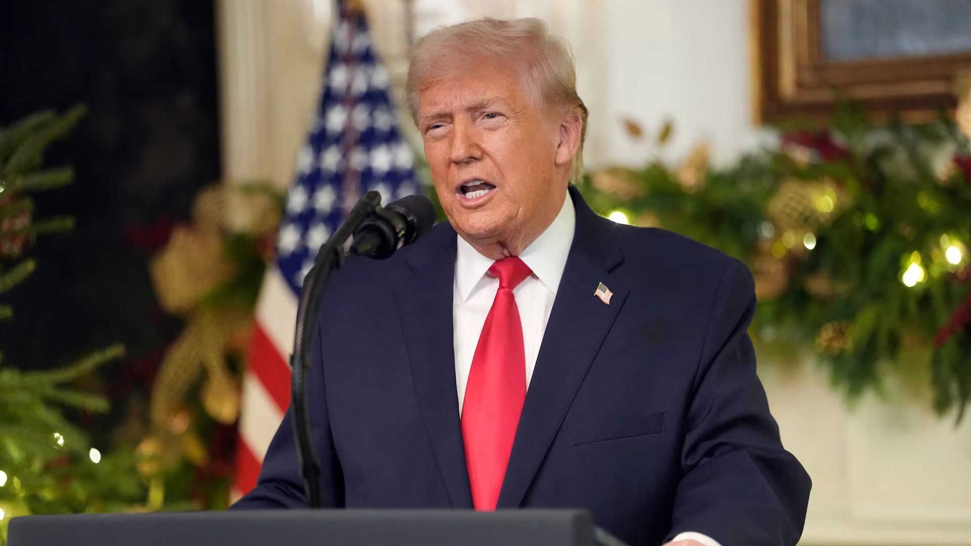 ترامب يعلن عن "ضربة قوية" ضد منشأة في فنزويلا 