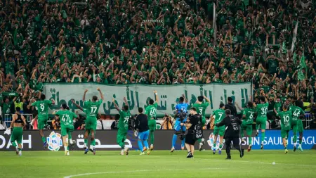 related_news_inside_blogsمعلق مباراة الهلال والأهلي اليوم.. صوت مميز لقمة دوري روشن