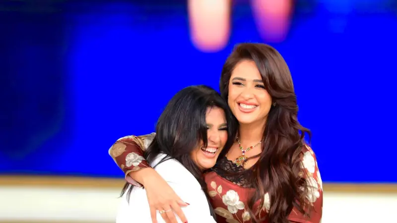 رقم صادم.. سعر إطلالة ياسمين عبد العزيز في حلقة منى الشاذلي