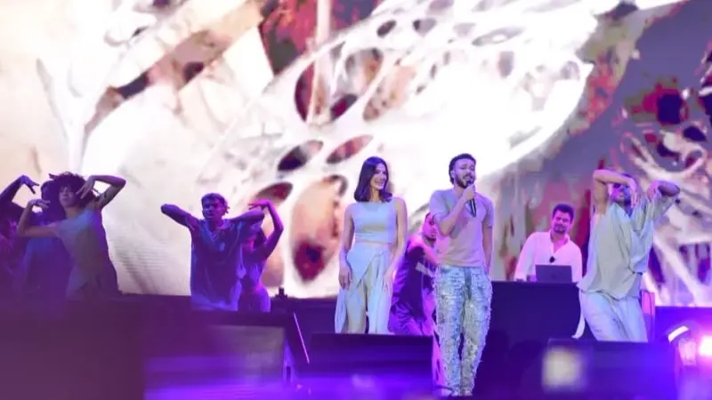 ويجز يغني "أميرة" لتارا عماد ويُشعل المسرح.. ما القصة؟