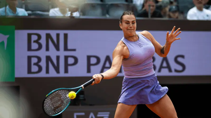 دورة روما للتنس - سابالينكا تتخطى بداية صعبة وتأهل مدفيديف وخروج تسيتسيباس