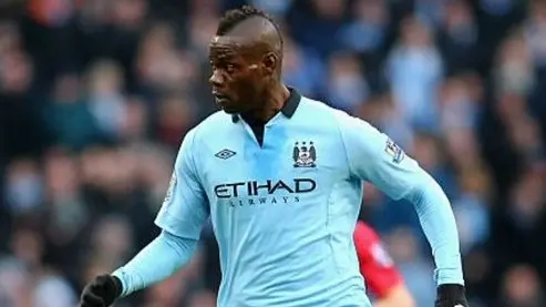 ماريو بالوتيلي وفابينيو.. نجوم عالميون يسطعون في الدوري السعودي