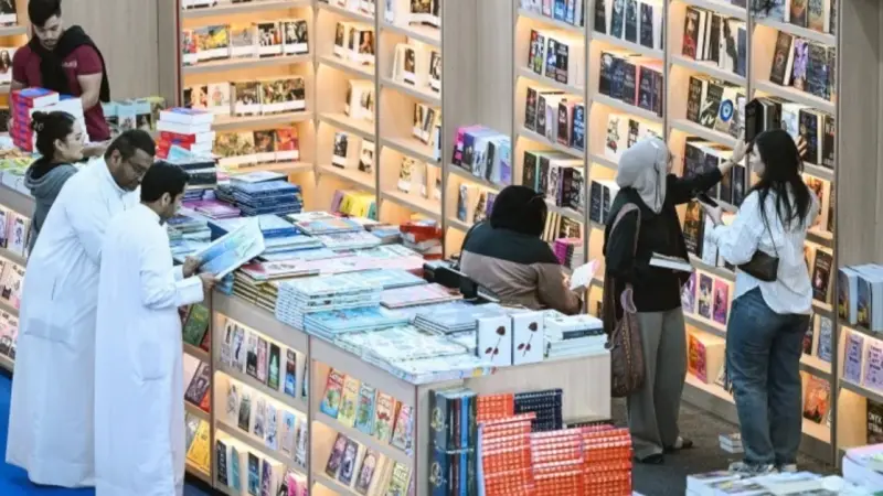 معرض الكويت الدولي للكتاب 2025 يستقبل زواره.. مشاركة واسعة