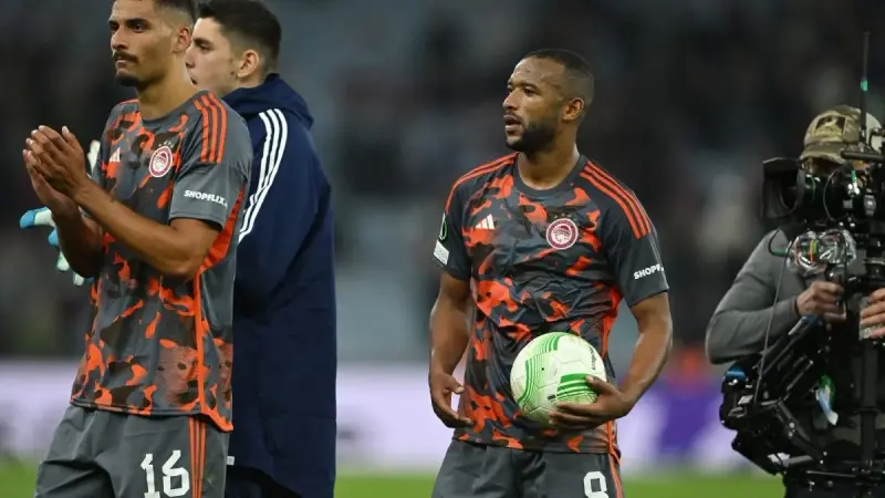 معلق مباراة أوليمبياكوس وفيورنتينا اليوم في نهائي دوري المؤتمر الأوروبي.. الكعبي يحمل آمال أوليمبياكوس