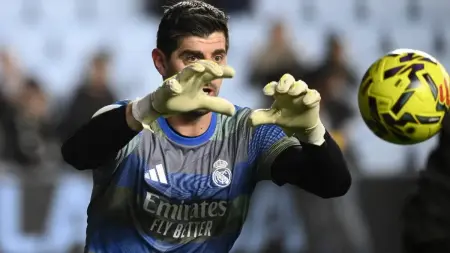 related_news_inside_blogsريال مدريد يكشف طبيعة إصابة كورتوا.. هل انتهى موسمه؟