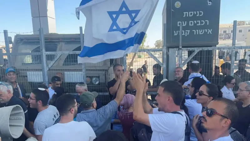 إسرائيل.. إسقاط التهم عن جنود متهمين بإساءة معاملة معتقل بغزة