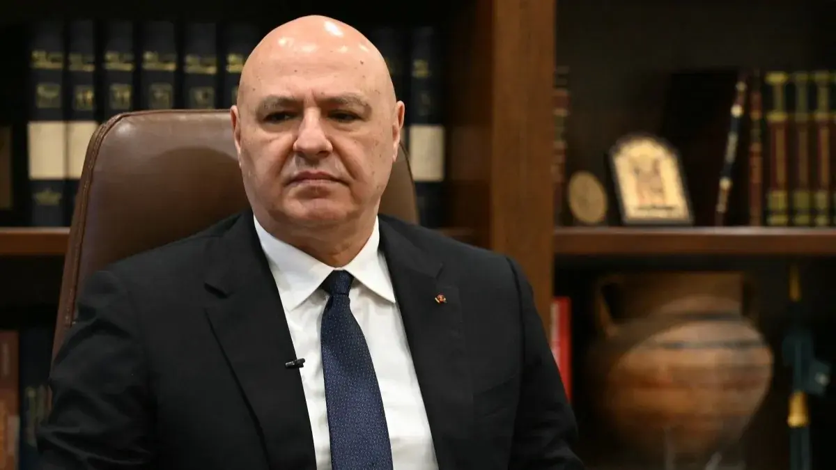عون في باريس لبحث دعم الجيش اللبناني والوضع في الجنوب (أ ف ب) عون في باريس لبحث دعم الجيش اللبناني والوضع في الجنوب (أ ف ب)