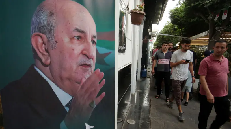 "لا تذهب".. زيارة تبون للعراق تثير جدلا كبيرا